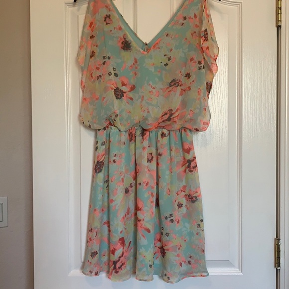 🌸 Floral dress 👗 - Picture 9 of 14